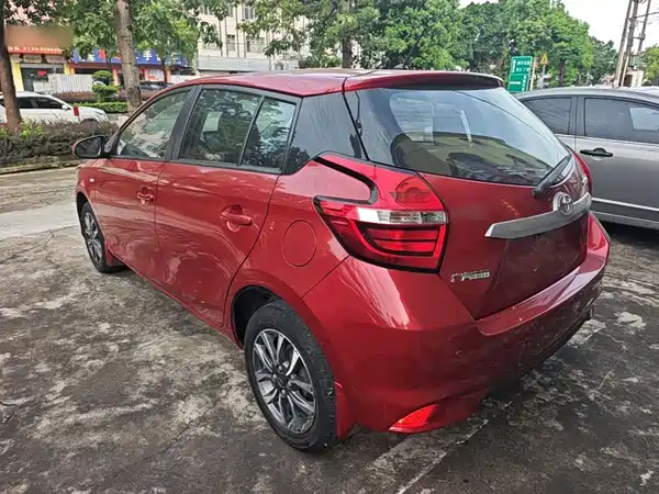 Toyota Yaris L 2020