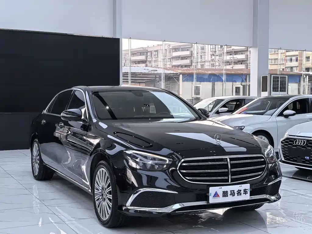Mercedes-Benz E-Class 2022 — фото 3