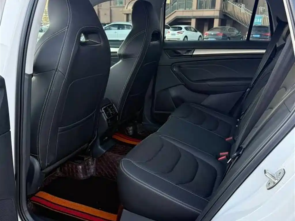 Skoda Kodiaq 2022 — фото 10