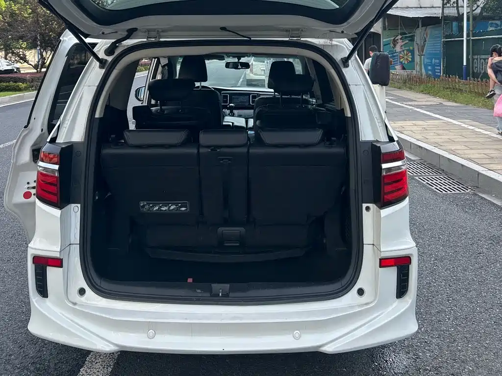 Honda Elysion 2019 — фото 15