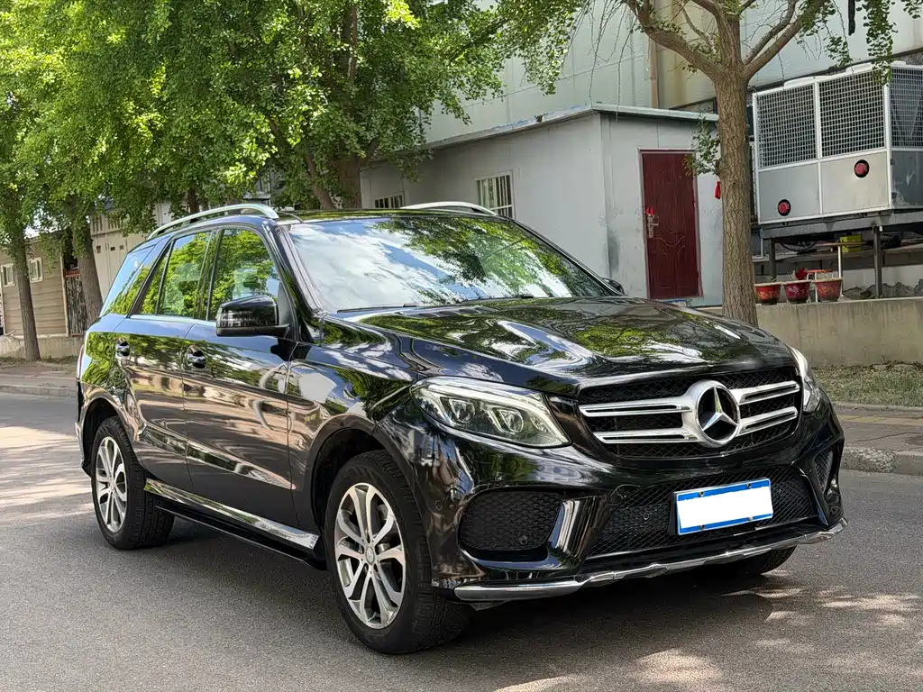 Mercedes-Benz GLE 2016 — фото 3