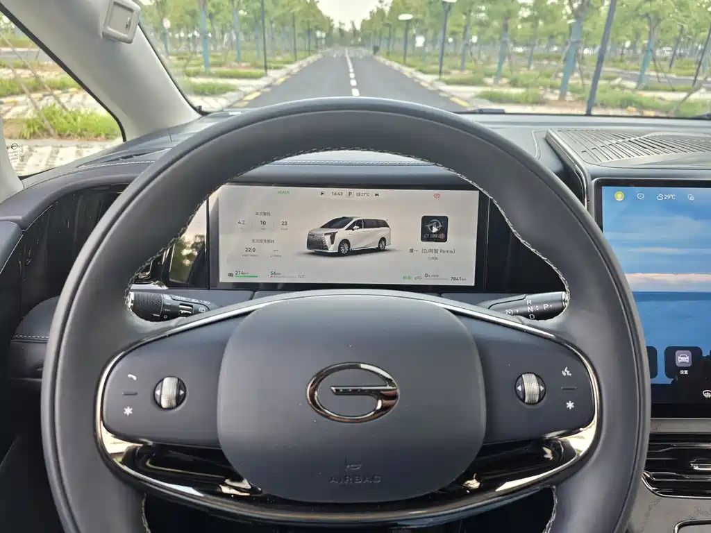 GAC Motor Xiangwang M8 2025 — фото 14