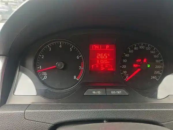 Volkswagen Santana 2015