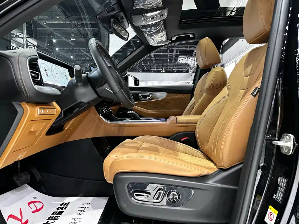 GAC Motor Trumpchi GS8 2025 — фото 4