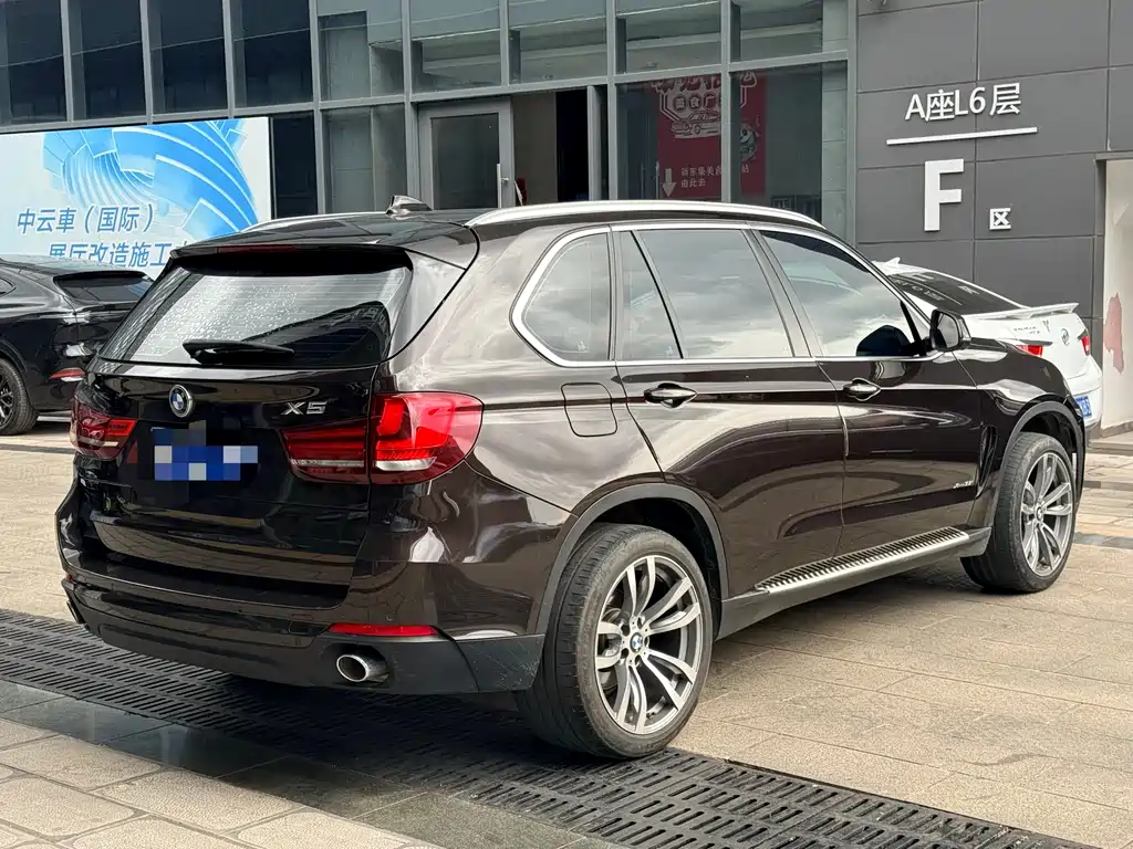 BMW X5 2018 — фото 5