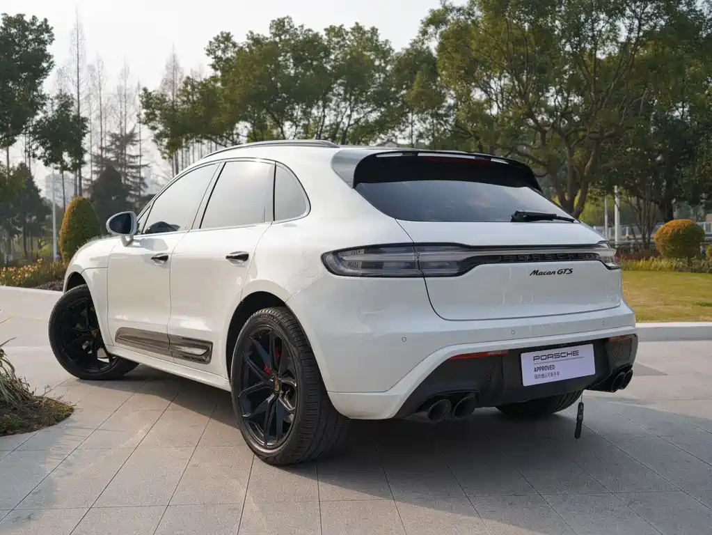 Porsche Macan 2023 — фото 15