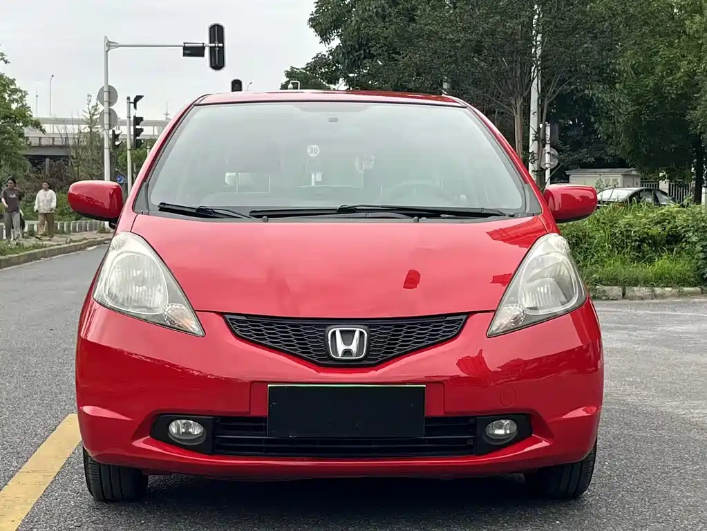 Honda Fit 2010 — фото 2
