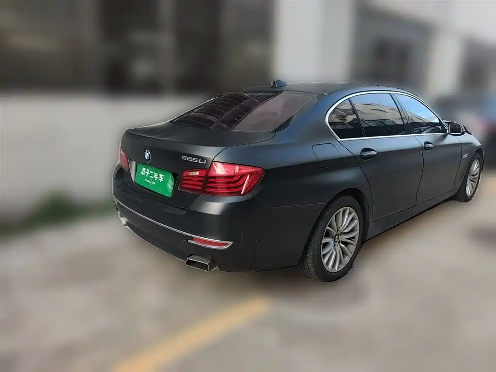 BMW 5 Series 2017 — фото 4