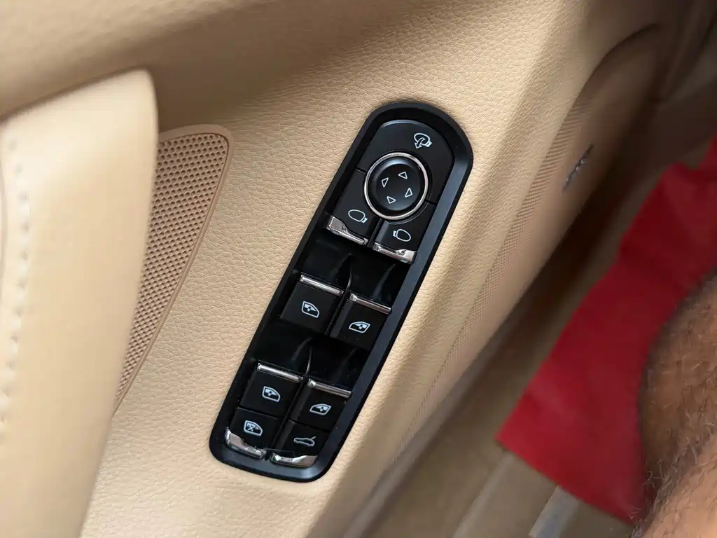 Porsche Panamera 2015 — фото 19