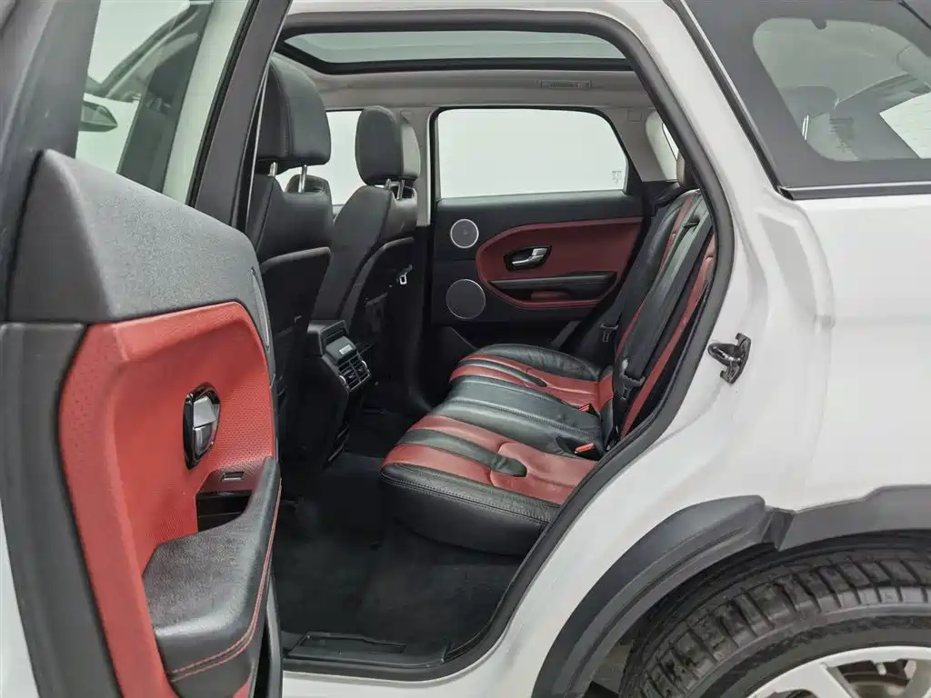 Land Rover Evoque 2014 — фото 15