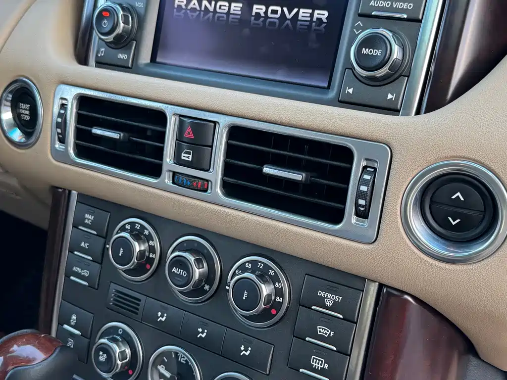 Land Rover Range Rover 2012 — фото 22