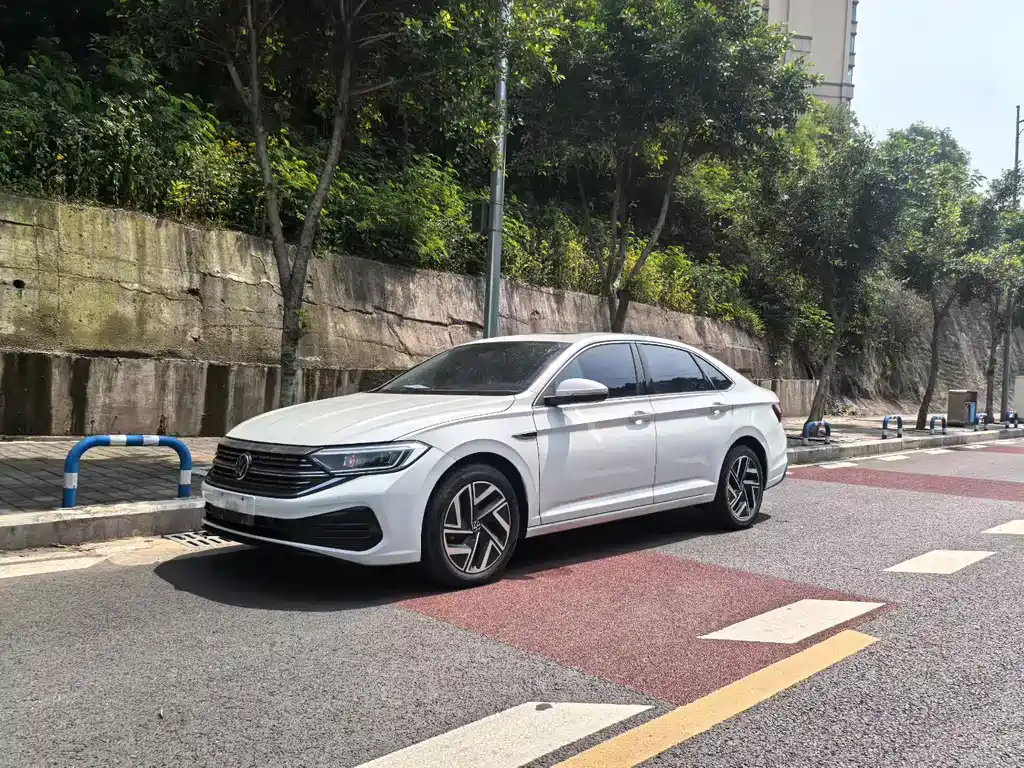 Volkswagen Sagitar 2025