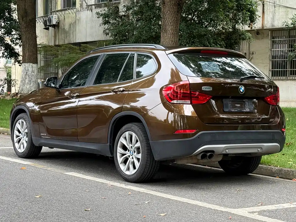 BMW X1 2015 — фото 4