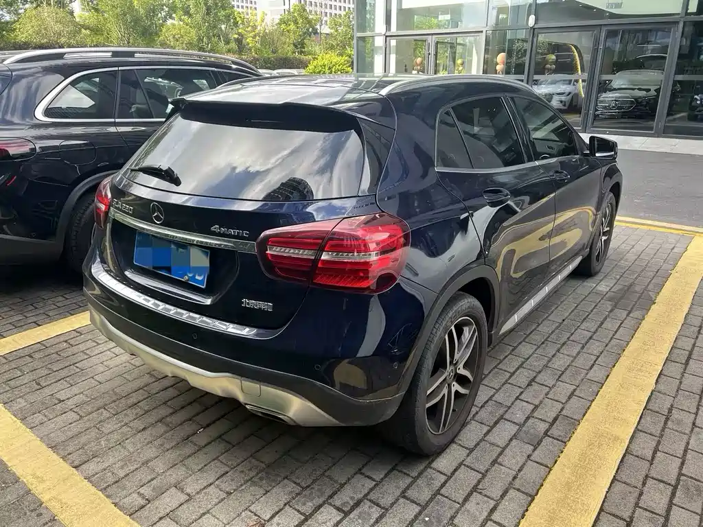 Mercedes-Benz GLA 2017 — фото 2