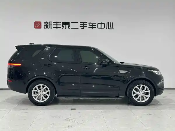 Land Rover Discovery 2020