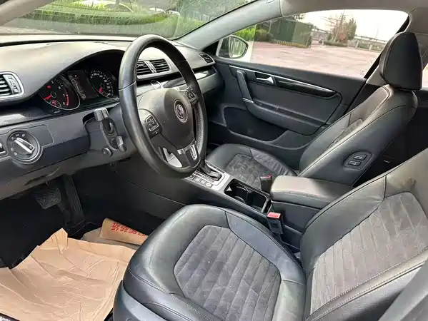 Volkswagen Magotan 2016