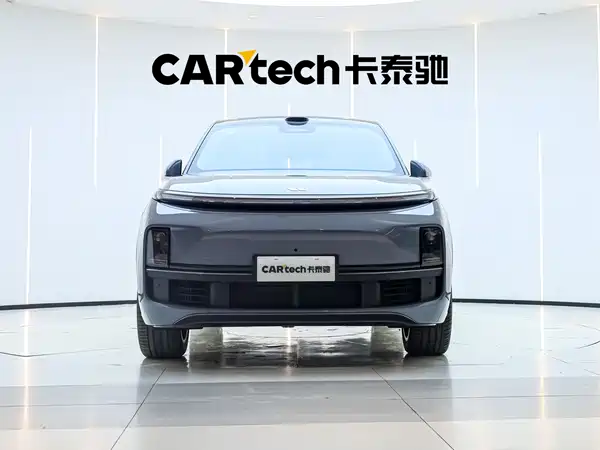 Li Auto L8 2025
