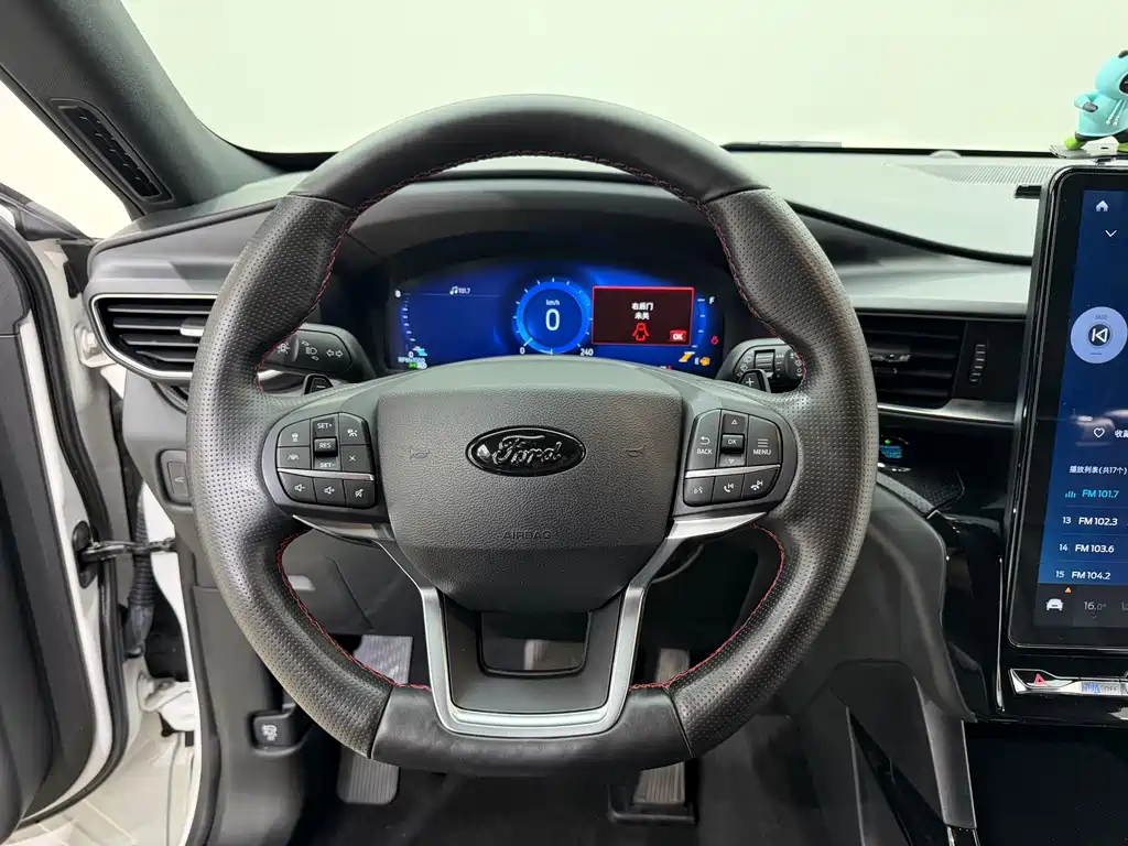 Ford Explorer 2020 — фото 9