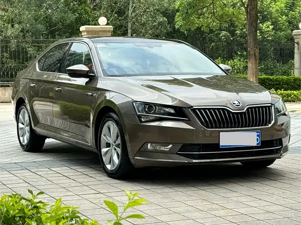 Skoda Superb 2016