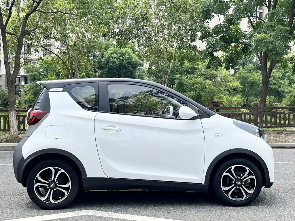 Chery eQ1 2020 — фото 14