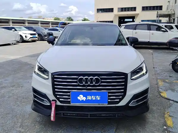 Audi Q2L 2020