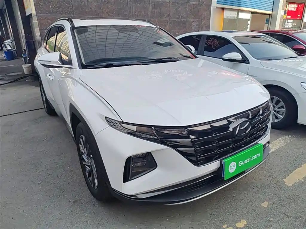 Hyundai Tucson 2023 — фото 4