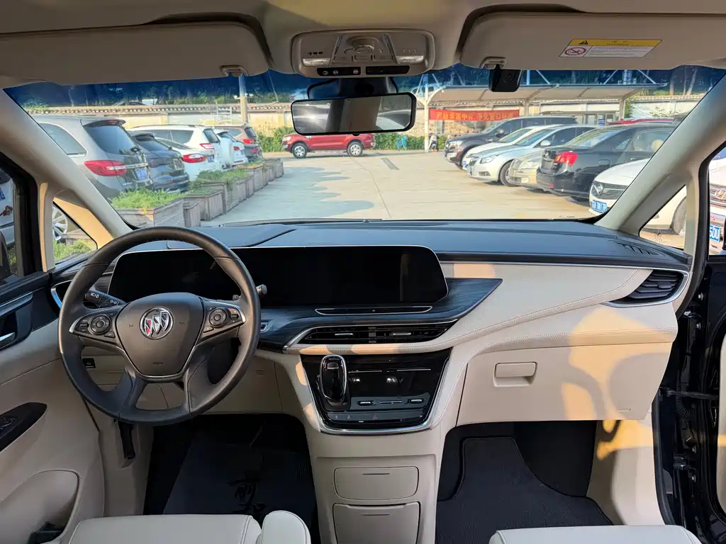 Buick GL8 2023