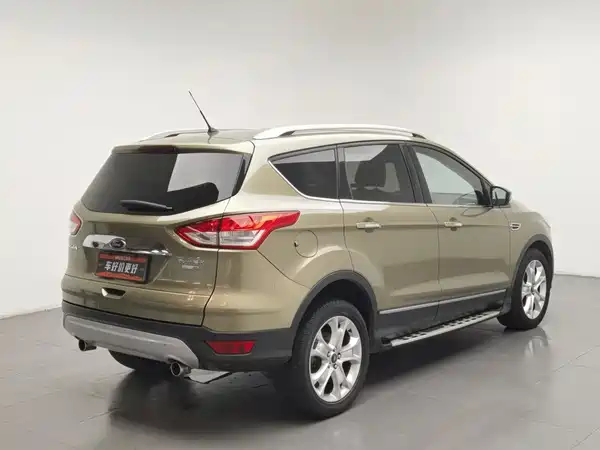 Ford Kuga 2014