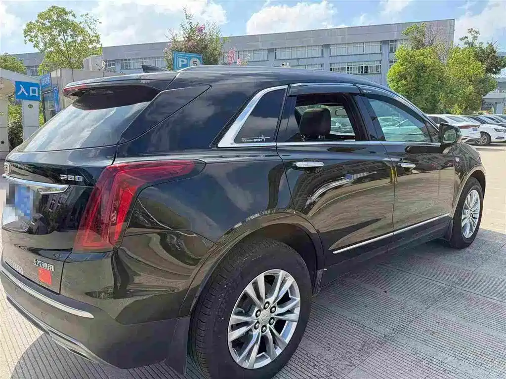 Cadillac XT5 2024 — фото 2