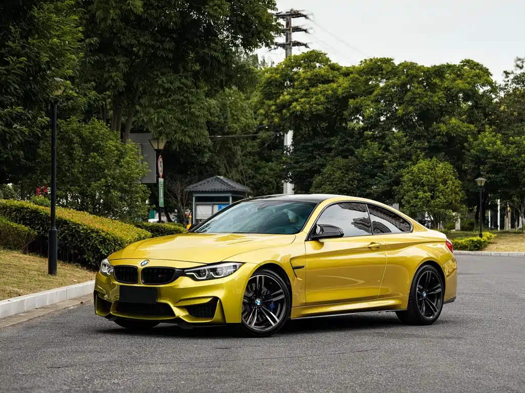 BMW M4 2019 — фото 1