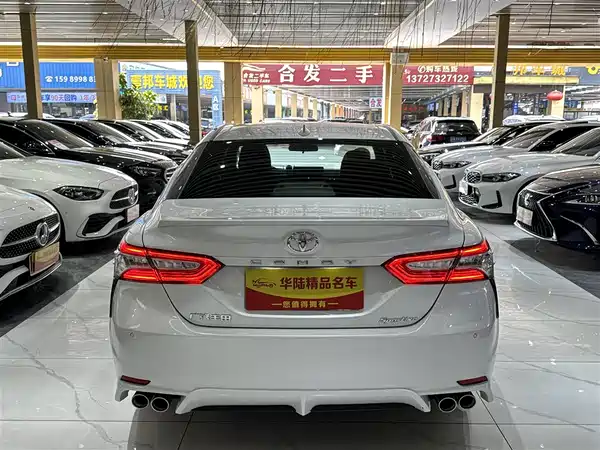 Toyota Camry 2021