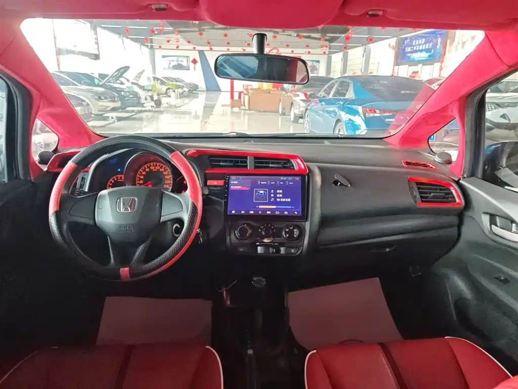 Honda Fit 2017 — фото 11