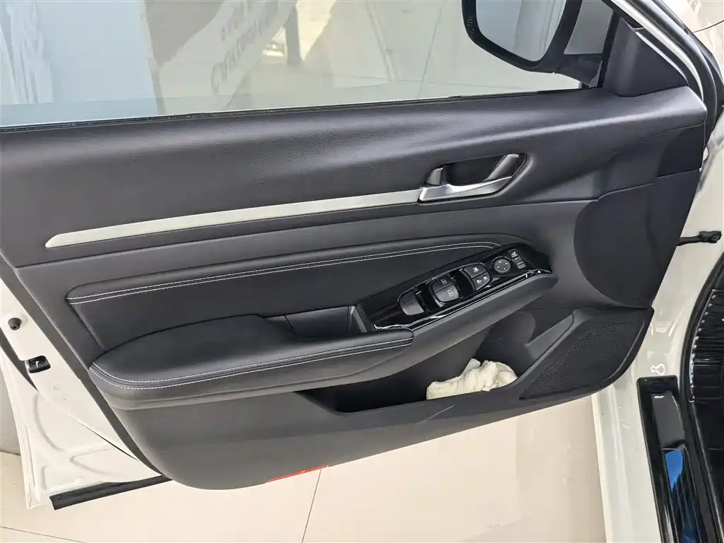 Nissan Teana 2023 — фото 13