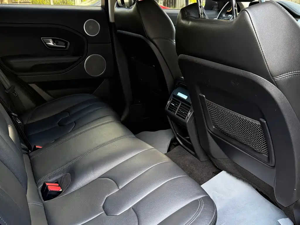 Land Rover Evoque 2016 — фото 11