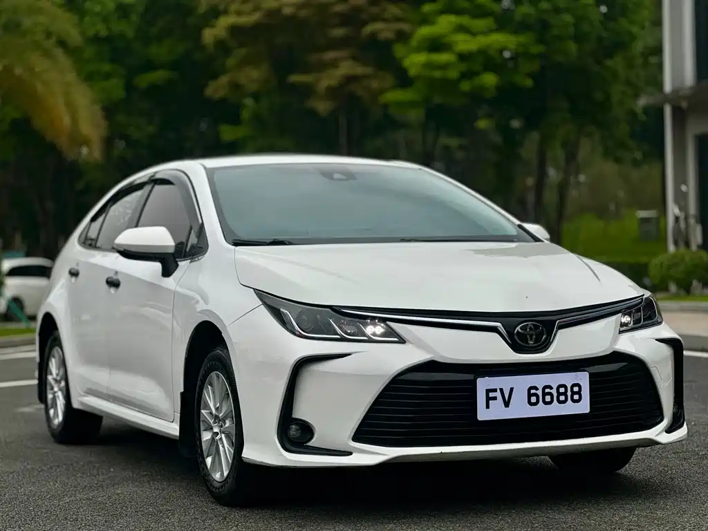 Toyota Corolla 2019 — фото 3
