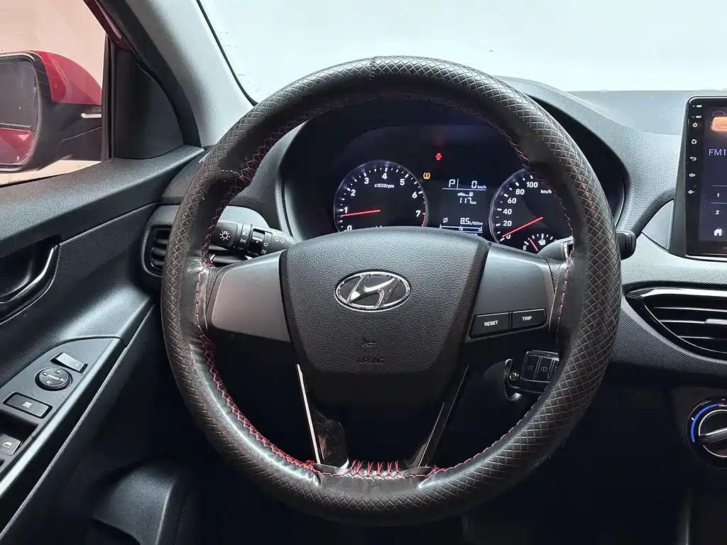 Hyundai Elantra 2021 — фото 14