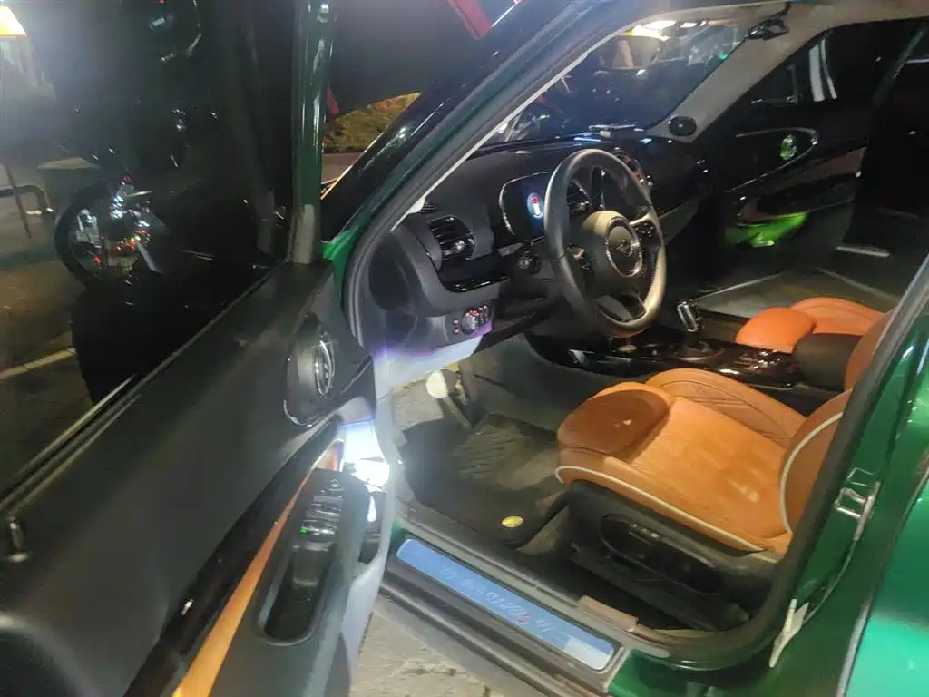 MINI Clubman 2023 — фото 14