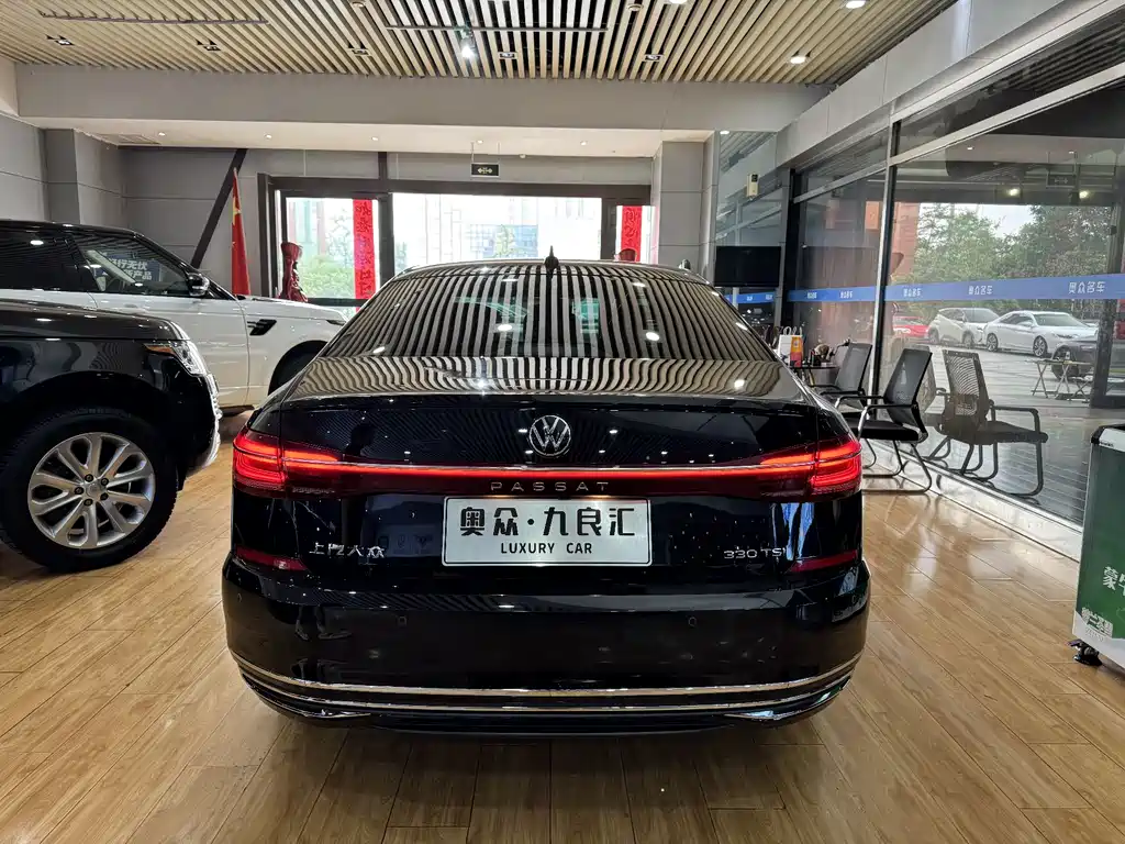 Volkswagen Passat 2023 — фото 19