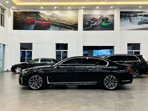 BMW 7 Series 2021