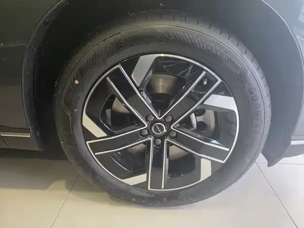 Volvo XC70 Plug-In Hybrid 2026