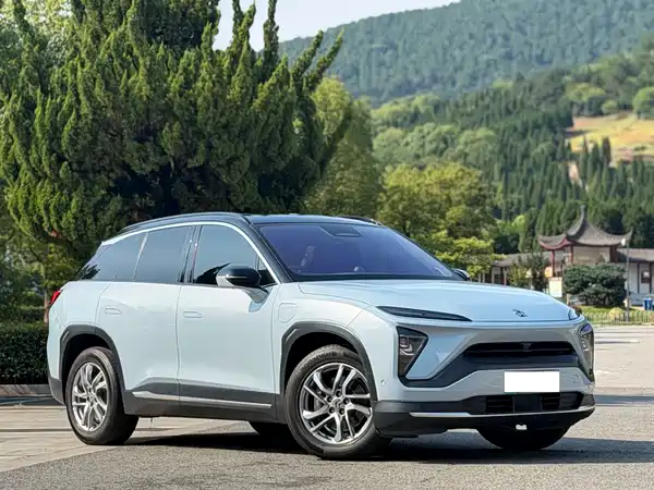 NIO ES6 2020