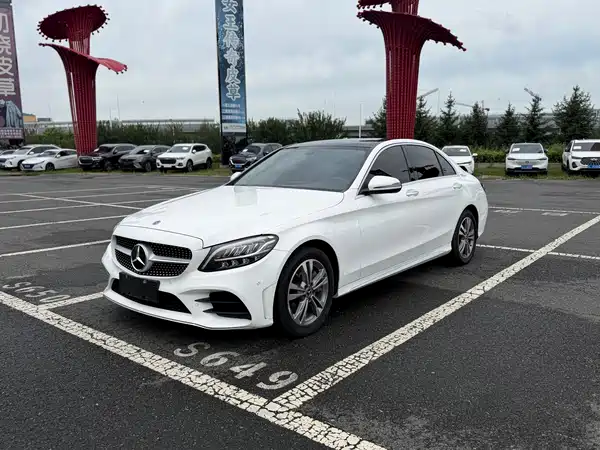 Mercedes-Benz C-Class 2020
