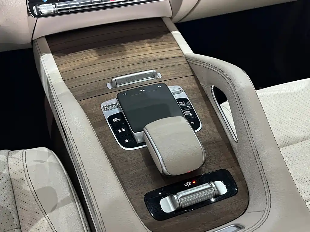 Mercedes-Benz GLE 2020 — фото 18