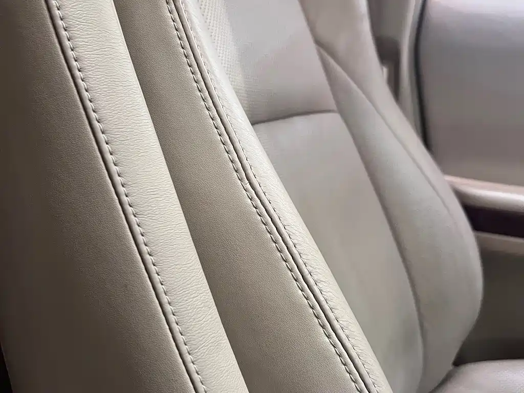 Toyota Alphard 2010 — фото 19