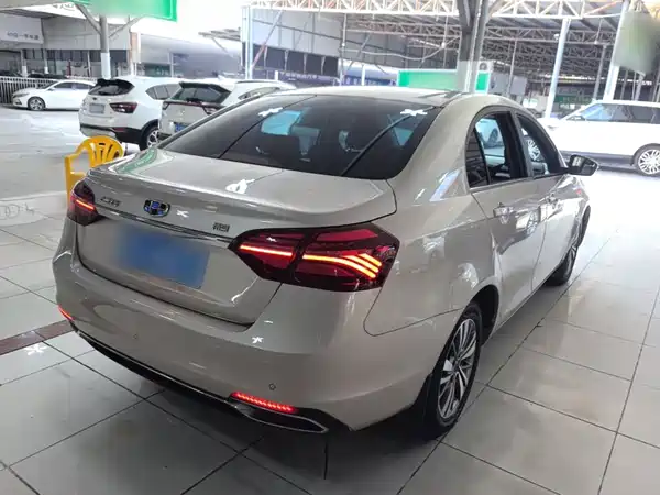 Geely Emgrand 2019