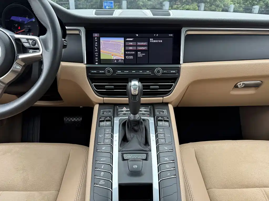 Porsche Macan 2019 — фото 12