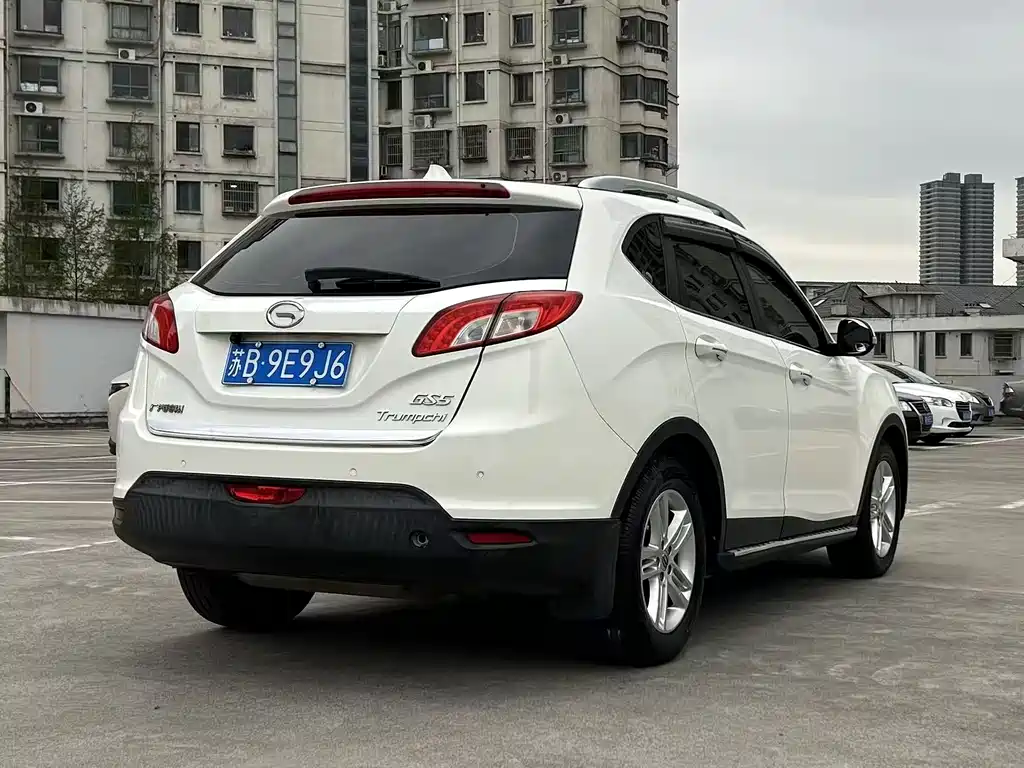 GAC Motor Trumpchi GS5 2014 — фото 8
