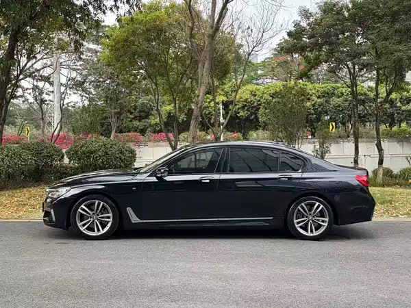 BMW 7 Series 2019