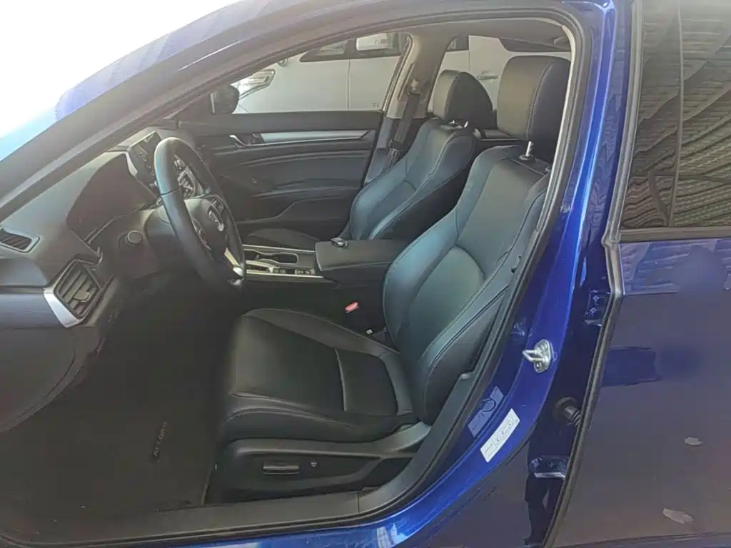 Honda Accord 2018 — фото 15