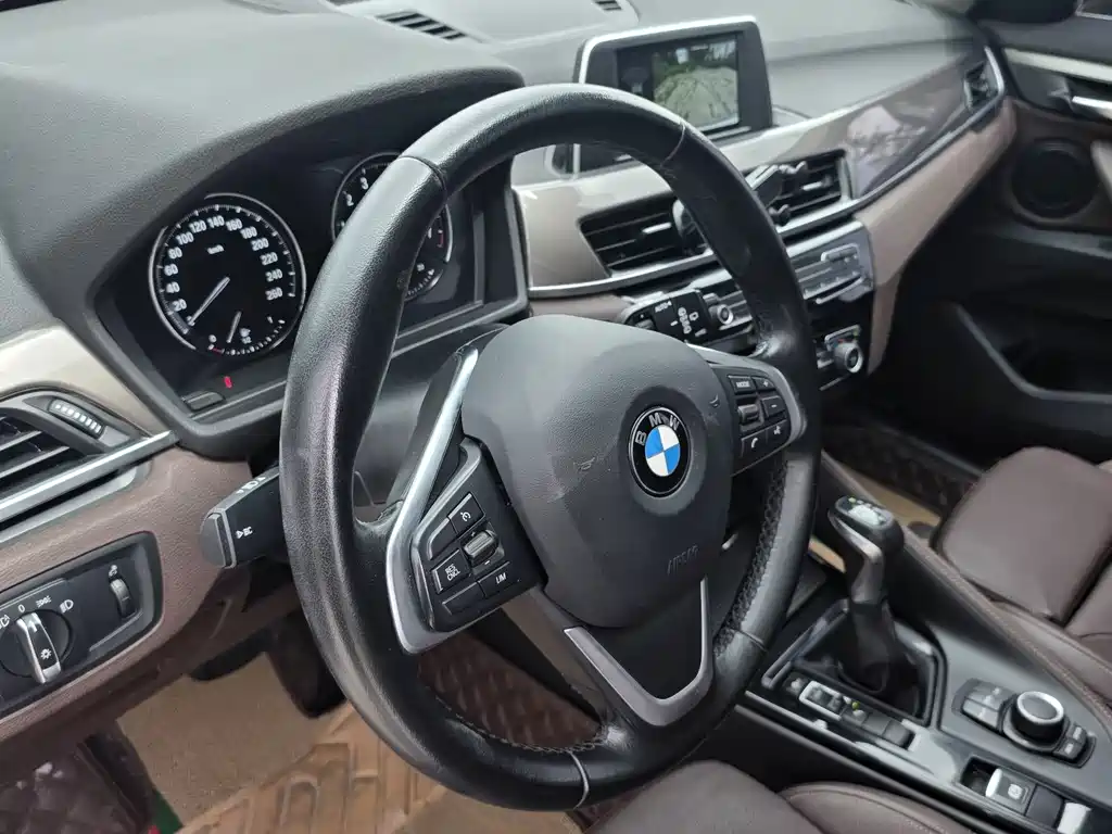 BMW X1 2019 — фото 11
